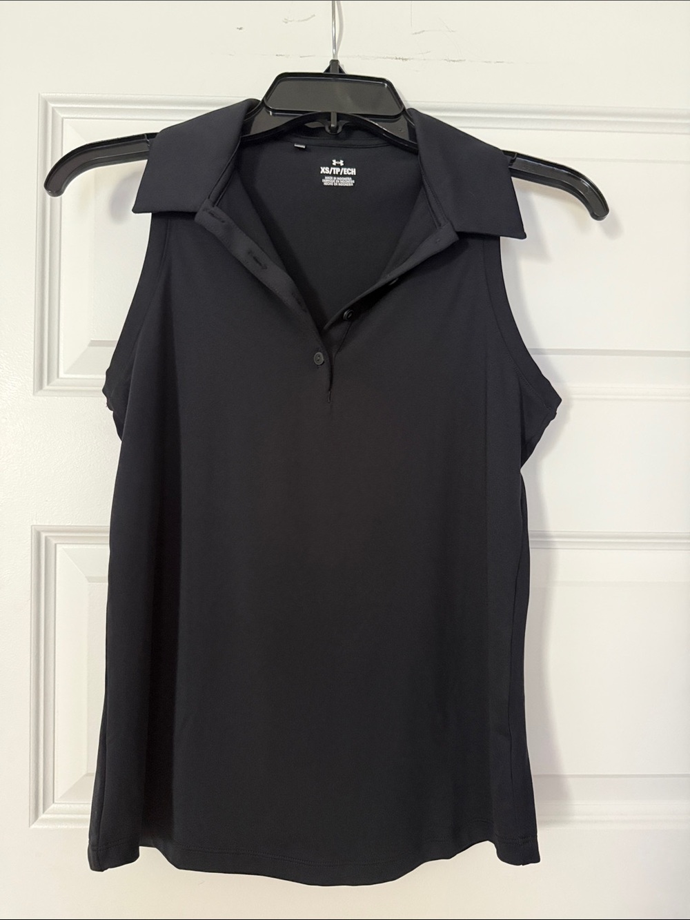 LIKE NEW Under Armour Black Sleeveless Polo Tank Top - Women’s XS